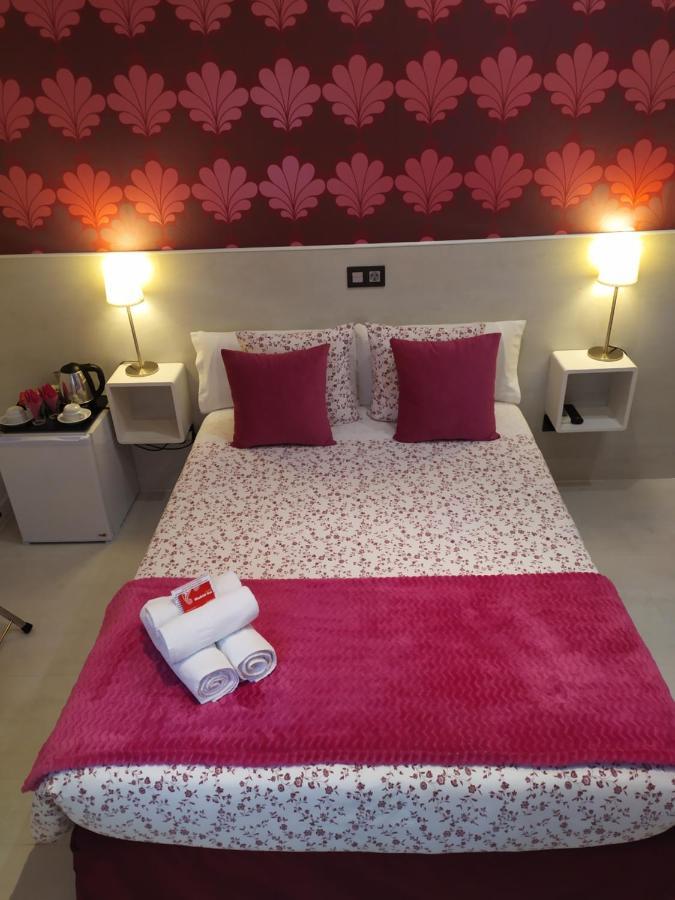 Hostal Inn Madrid Ngoại thất bức ảnh