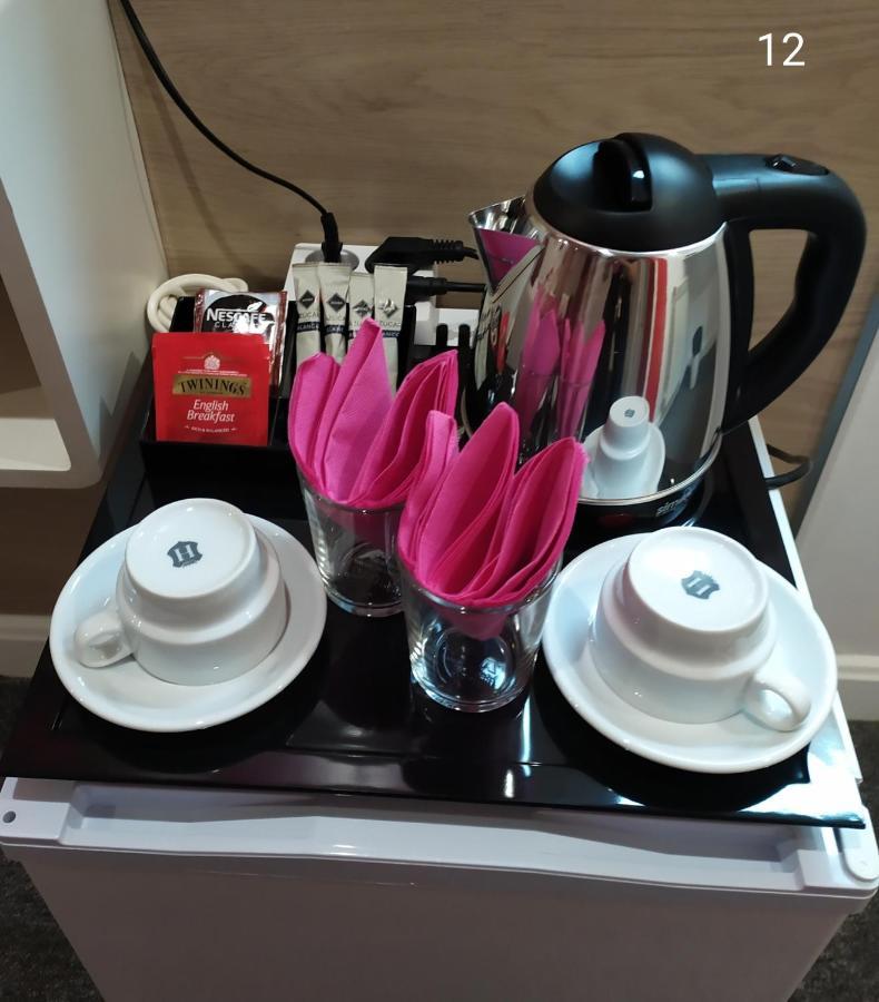 Hostal Inn Madrid Ngoại thất bức ảnh