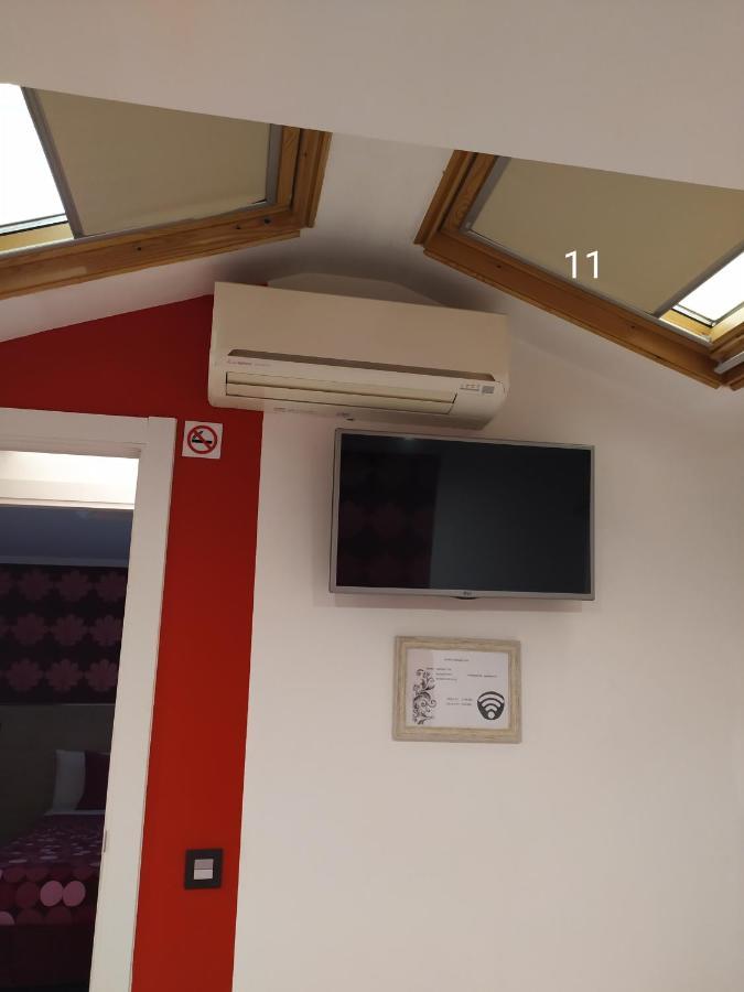 Hostal Inn Madrid Ngoại thất bức ảnh