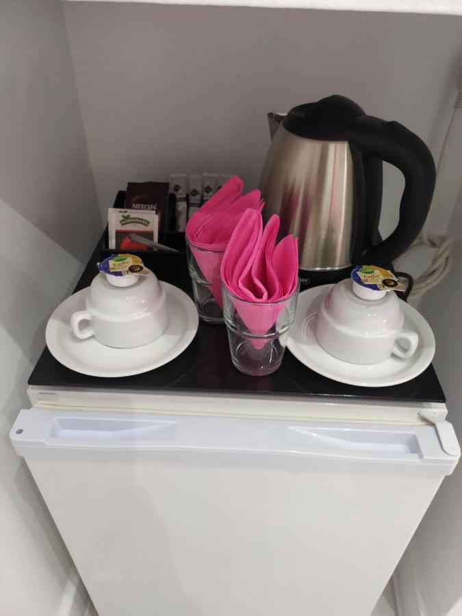 Hostal Inn Madrid Ngoại thất bức ảnh