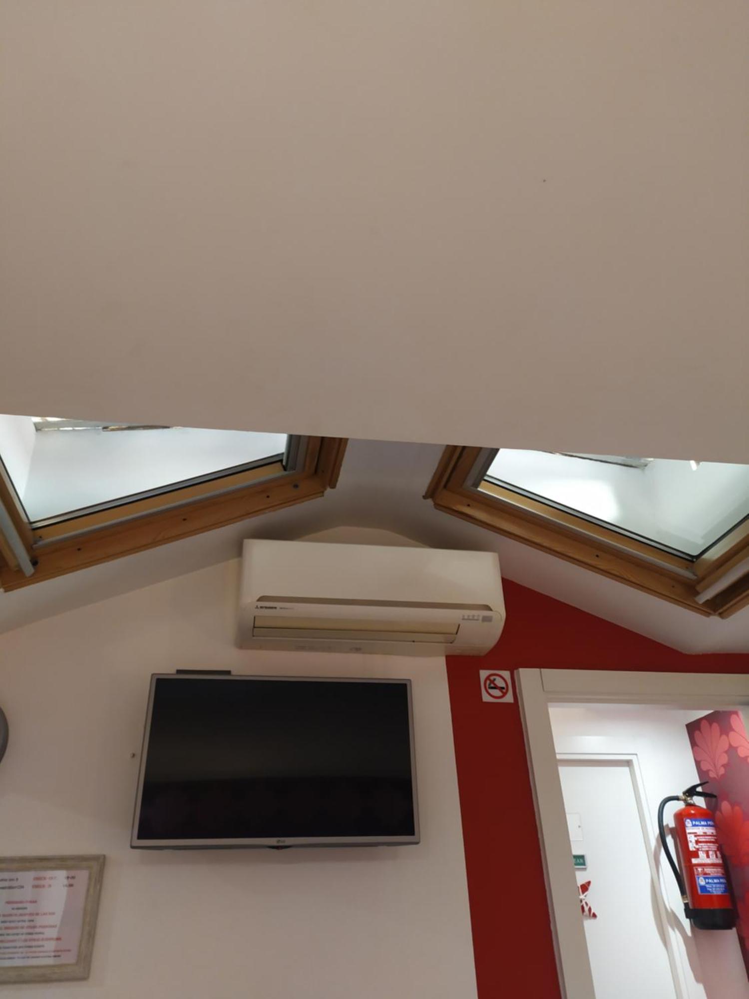 Hostal Inn Madrid Ngoại thất bức ảnh