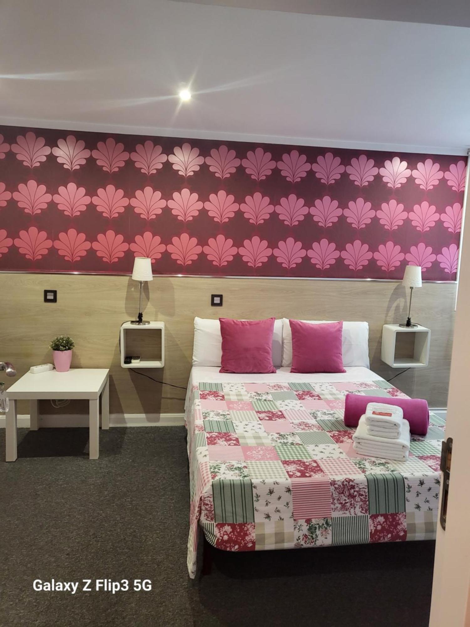 Hostal Inn Madrid Ngoại thất bức ảnh