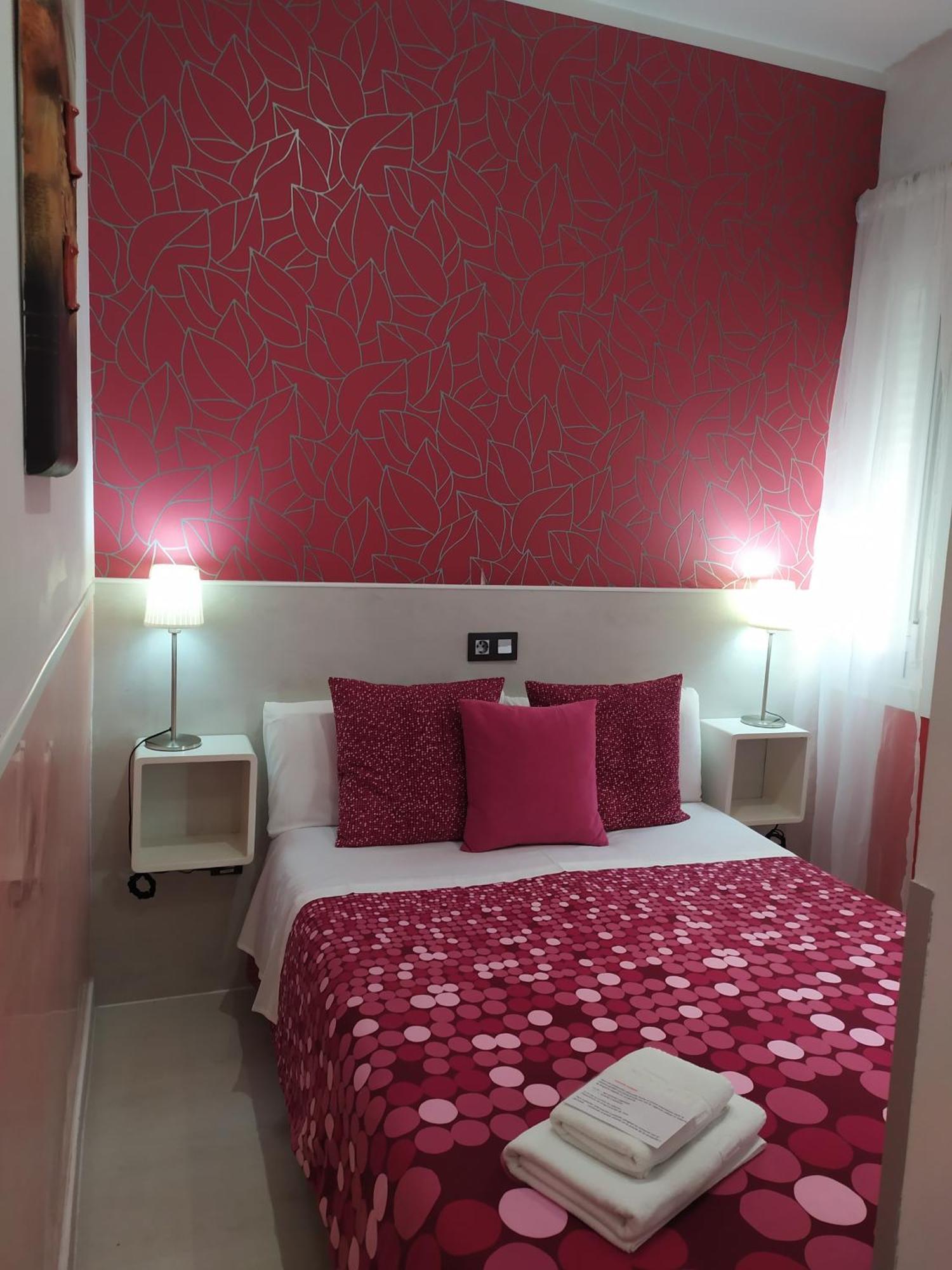 Hostal Inn Madrid Ngoại thất bức ảnh