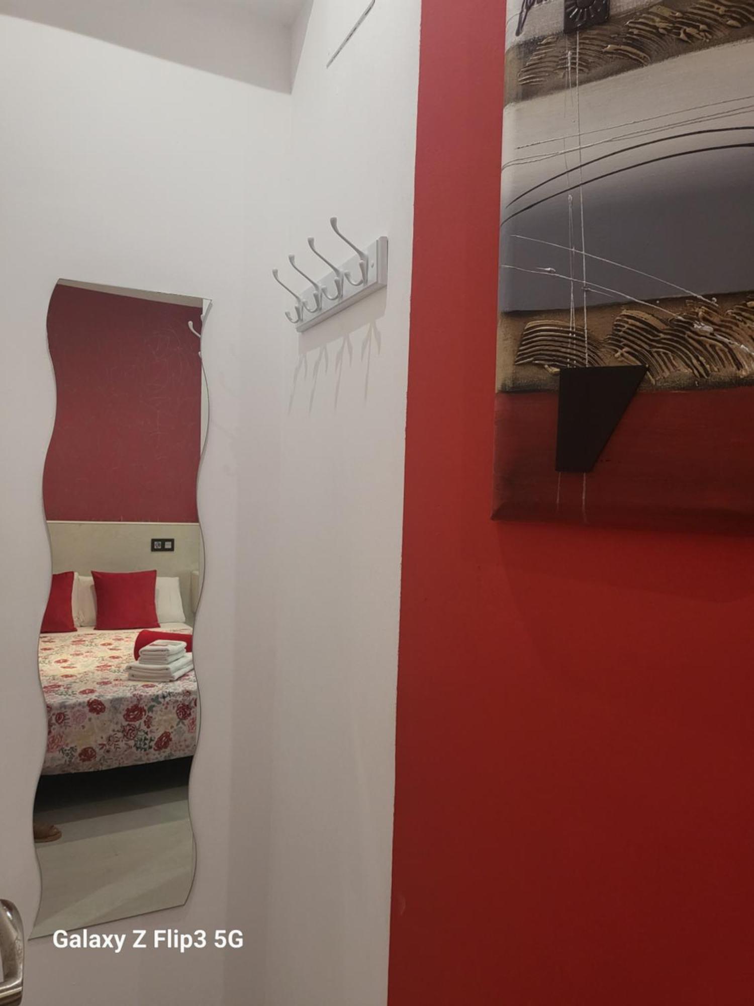 Hostal Inn Madrid Ngoại thất bức ảnh
