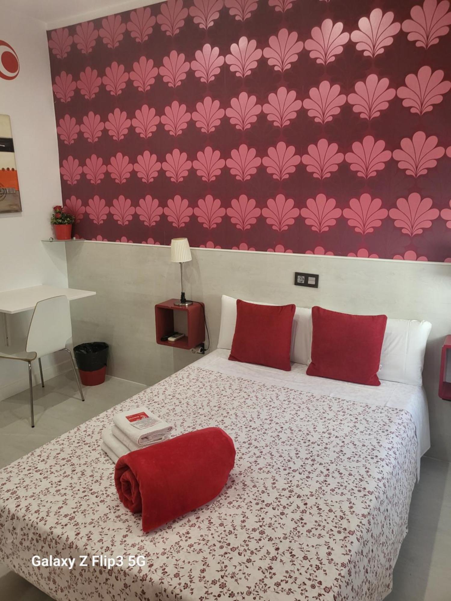Hostal Inn Madrid Ngoại thất bức ảnh