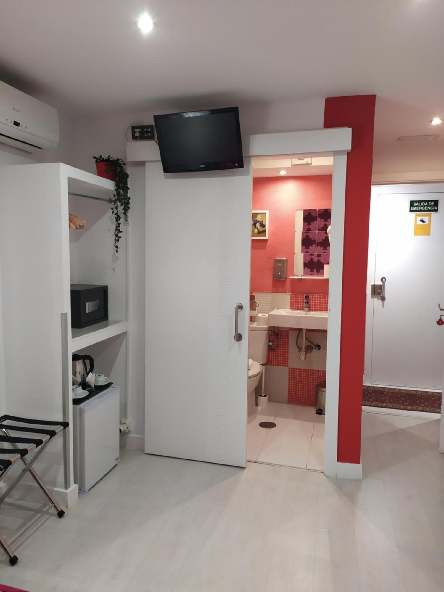 Hostal Inn Madrid Phòng bức ảnh